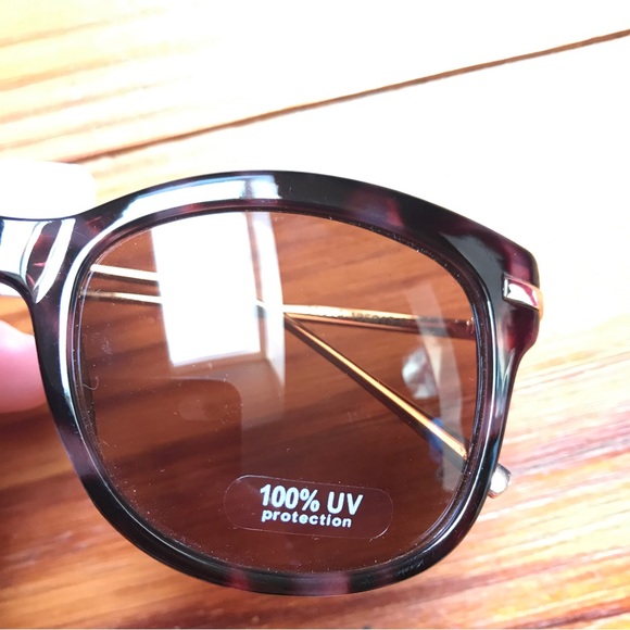 Loft Brown Tortoiseshell Gold Sunglasses, NWT, 6” - Picture 7 of 14